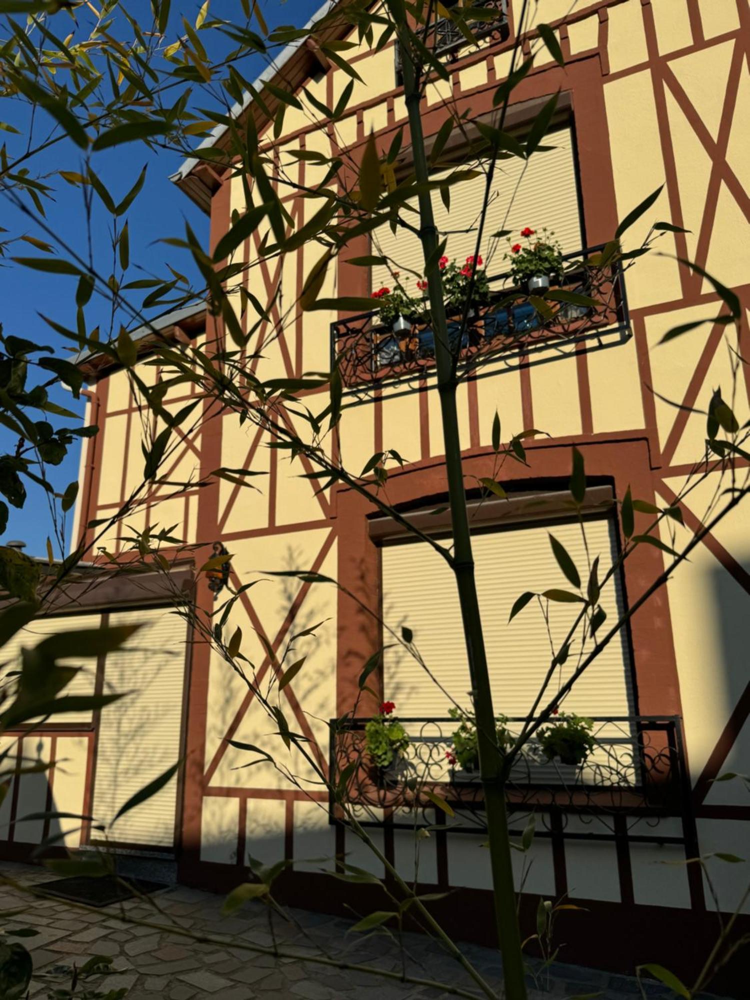 Maison Colombage Normande Флер Екстер'єр фото
